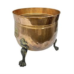 Large copper jardiniere, with twin brass lion mask handles and three paw feet, H35.5cm