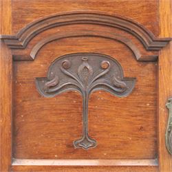 Early 20th century Arts and Crafts walnut sideboard