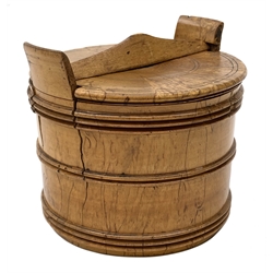18th/19th century turned treen butter tub, with lockable cover, H10cm, D11.5cm   