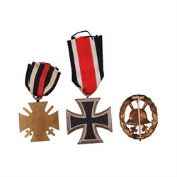 WWI German Hindenburg cross, together with Wound badge and German Iron Cross 2nd Class