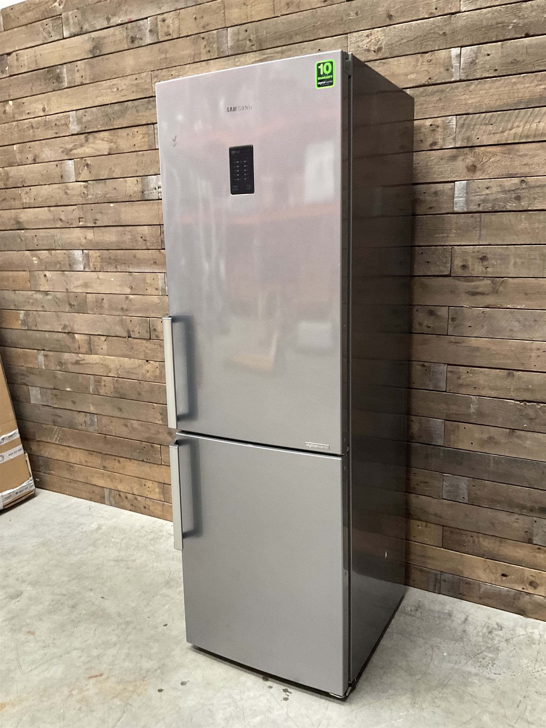 Samsung RB31FEJNDSA fridge freezer - silver finish