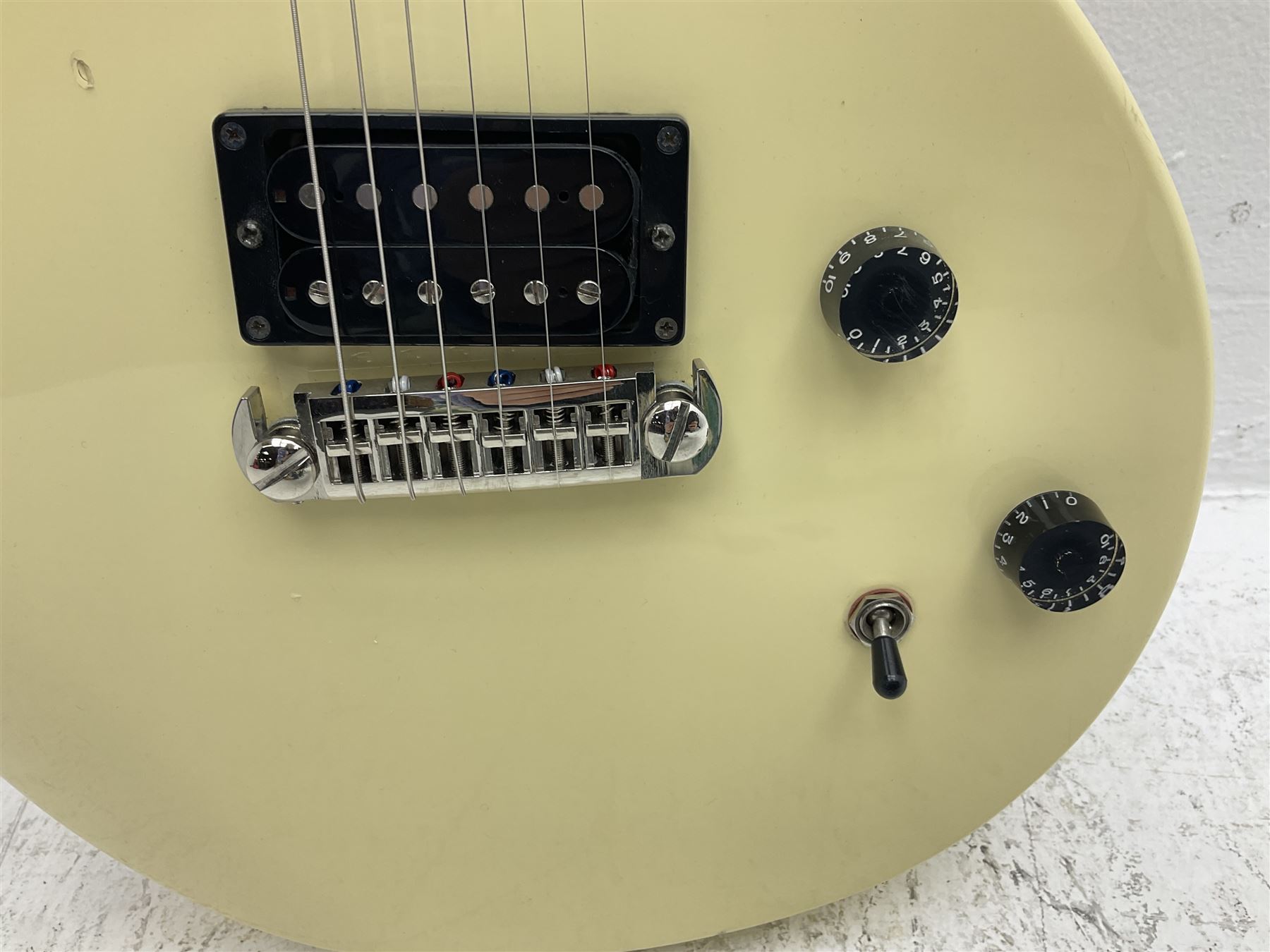 SG Junior Music Drive C19905 electric guitar serial no.911120 L99cm