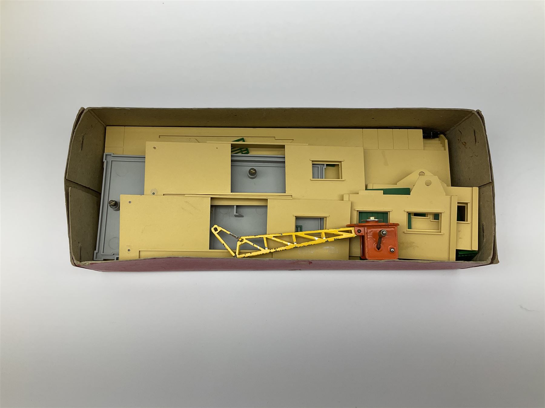 Hornby Dublo - 5006 Engine Shed Extension Kit; 5085 Suburban Station Kit with instructions; and 5030 Island Platform Kit; all in pictorial boxes; and Goods Depot Moulded Kit in box base only (4)