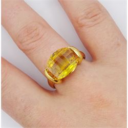 18ct gold oval briolette cut citrine ring, stamped 750