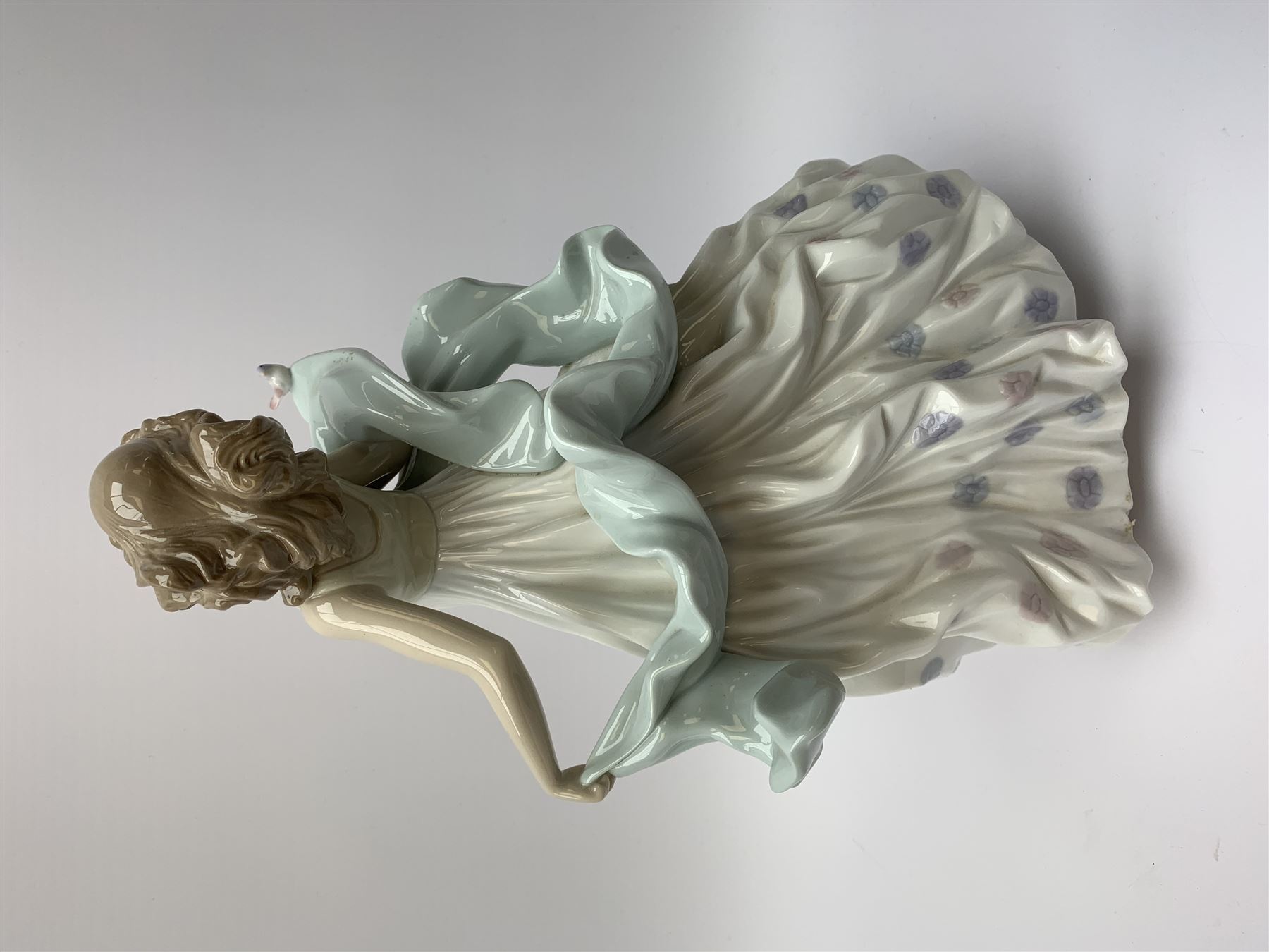 A Lladro figure, Summer Serenade 6193