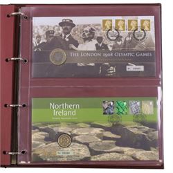 Coin and medallic covers, including 1984 first day issue Scottish one pound coin, 1999 Rugby World Cup with two pound coin, other one pound and two pound coin covers, various Royalty commemorative coin covers etc and various commemorative stamp, housed in five folders
