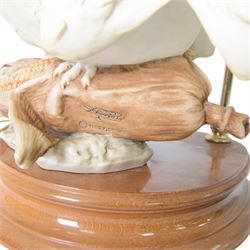 Capodimonte table lamp, modelled as two doves upon corn, with lampshade, H74cm