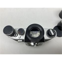 Mirax Laborec series one scientific camera body, with screw mounted lenses, serial no. 117367