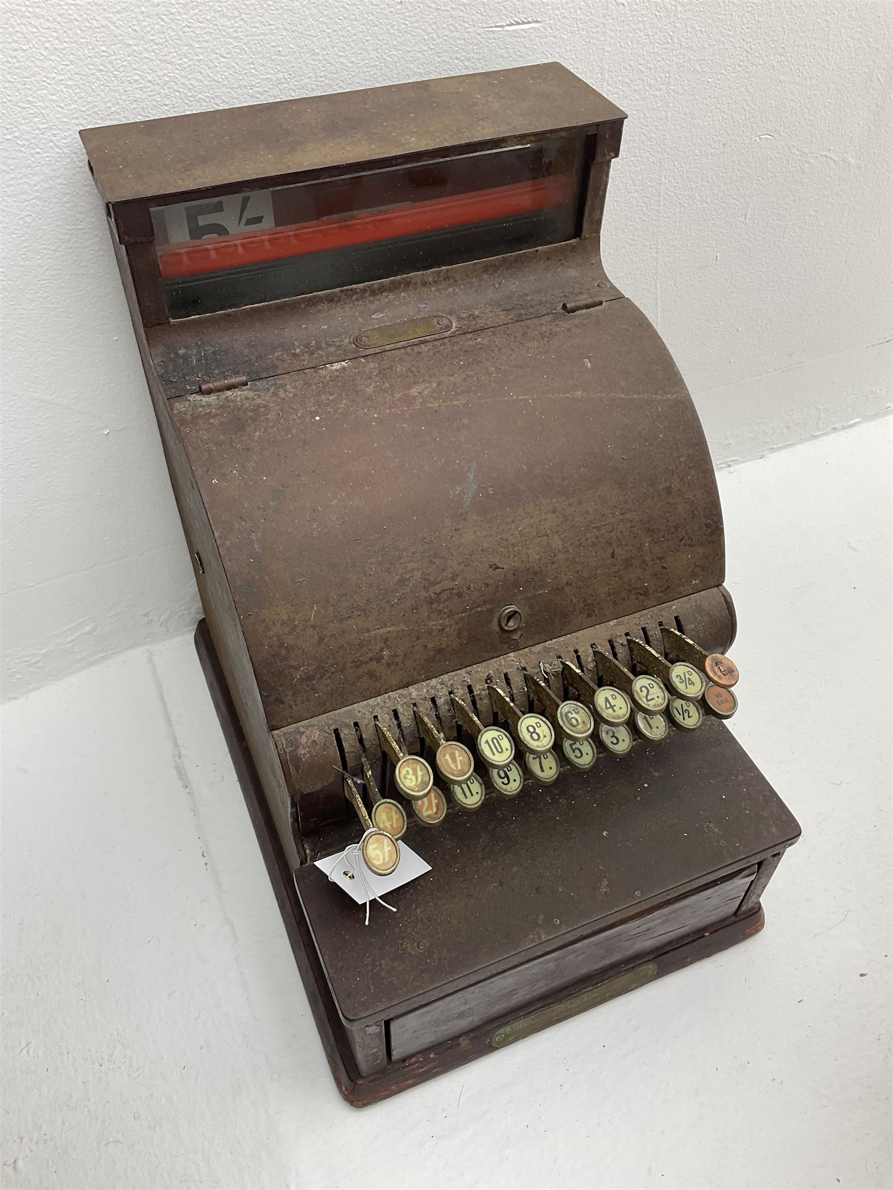 An Antique cash register, made by The National Cash register Co, Ltd. London, H43. 