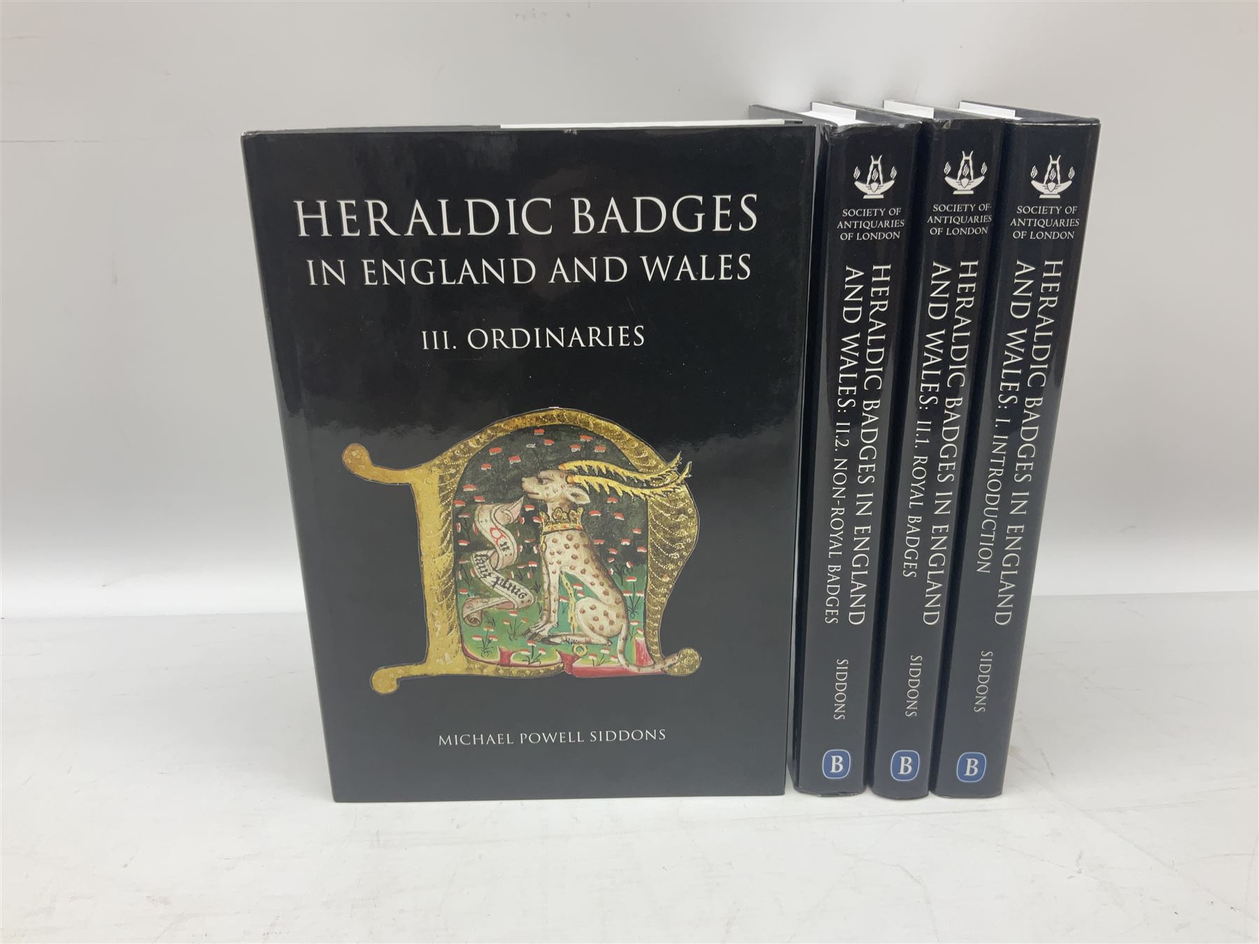 Powell Siddons,Michael: four volumes of Heraldic Badges in England and Wales, comprising of I. Introduction, II.1. Royal badges II.2. Non-royal badges, III. Ordinaries  