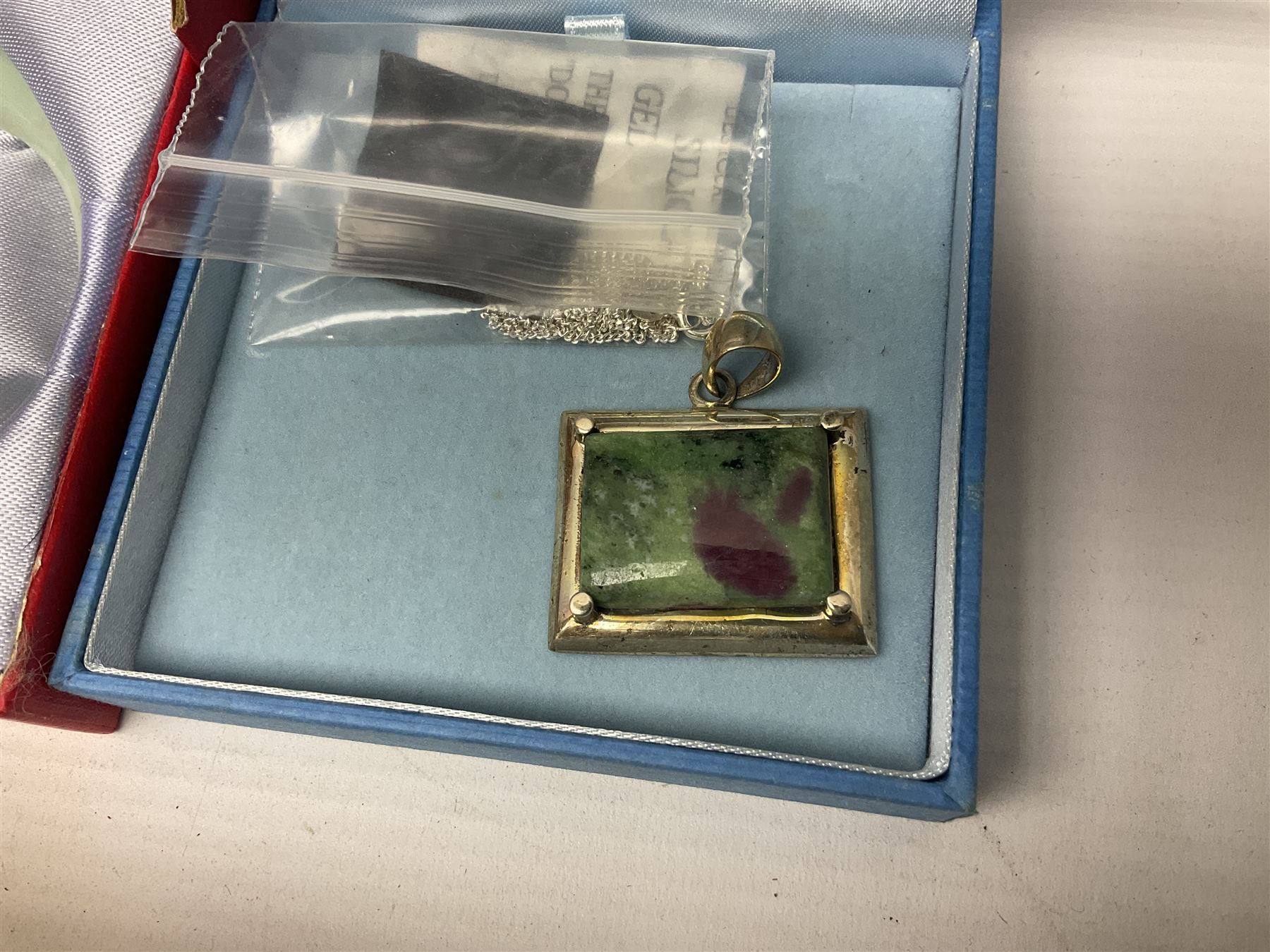 Silver stone set jewellery, including necklaces and bracelets and a collection of beaded and carved hardstone jewellery, etc