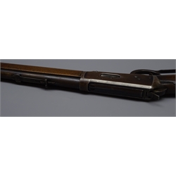  Winchester Model 1894 .32-40 underlever repeating Rifle, 64.5cm inch barrel with adjustable sights stamped 'Manufactued By The Winchester Repeating Arms Co. New Haven, Conn. U.S.A.', walnut stock with steel butt plate and mounts, top plate stamped 'Winchester Model 1894 PAT AUG 21 1894' serial number 242292, L113cm  