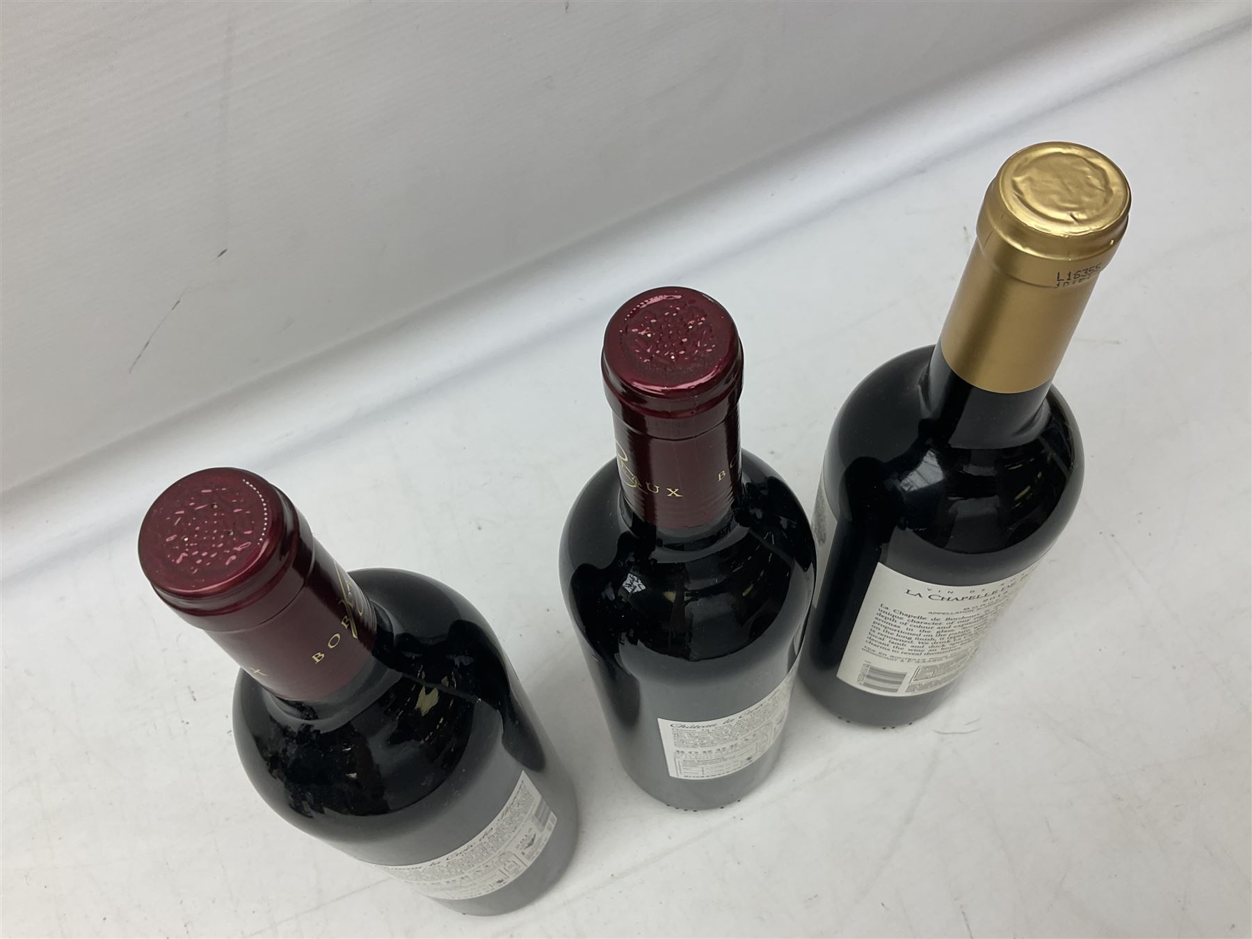 Mixed red wines including six bottles Chateau Verniotte Castillon Cotes de Bordeaux 2011, 750ml 14.5% vol, two bottles Chateau Philippe Lamour Costieres De Nimes 2016, 750ml 14% vol, Chateau du Prieur Bordeaux 2016 and five others of various contents and proofs (14)  