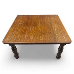 Victorian oak extending dining table, rectangular moulded top with figured grain pattern and wind-out action operated by removable crank handle, complete with additional leaves, raised on four boldly turned and reeded baluster supports terminating in squat bun feet (Extends to 238cm)