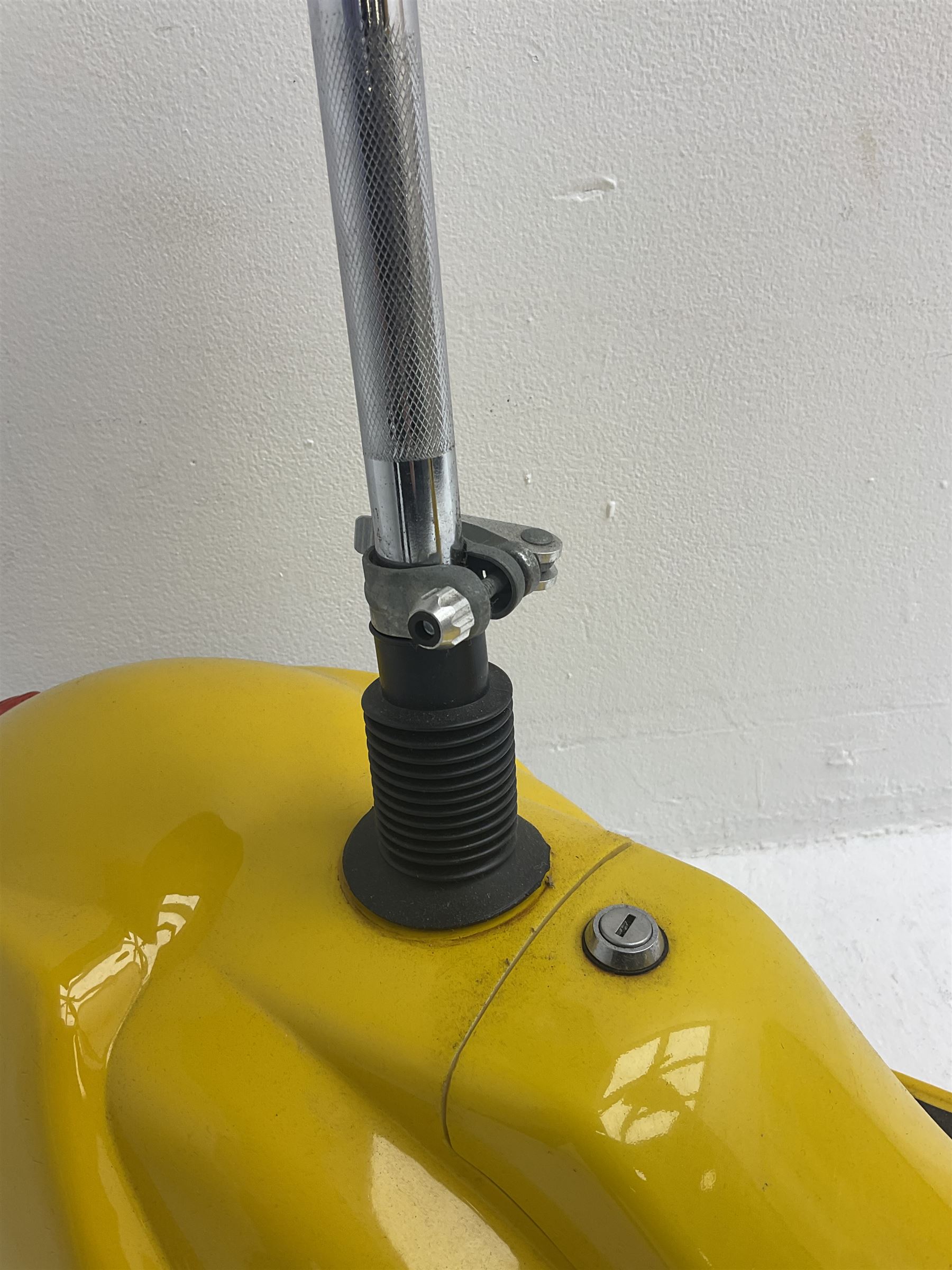 E-Scooter yellow electric 2-wheel scooter with seat and charger L106cm