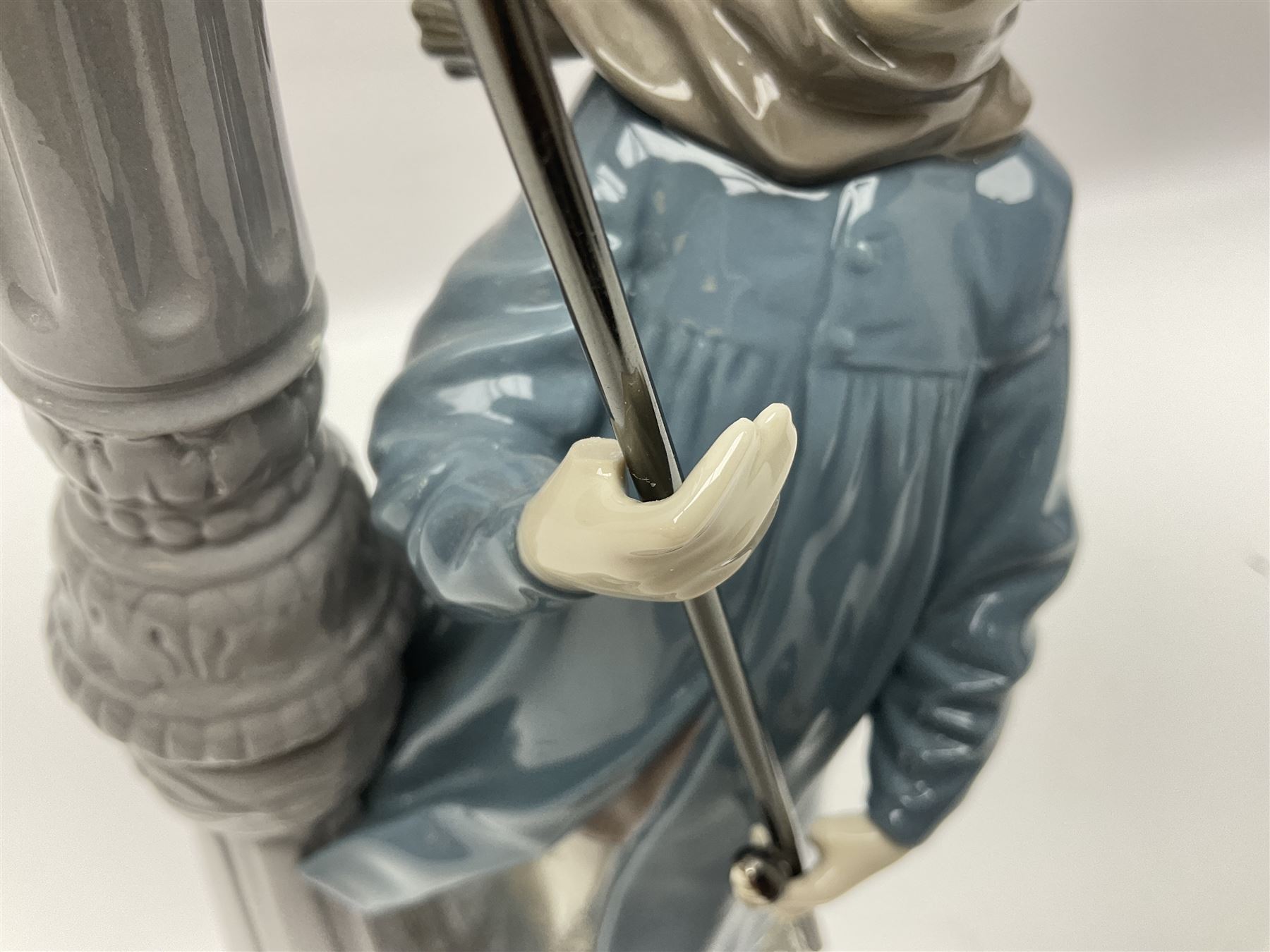 Lladro figure, The Lamp Lighter no 5205, with original box H47cm