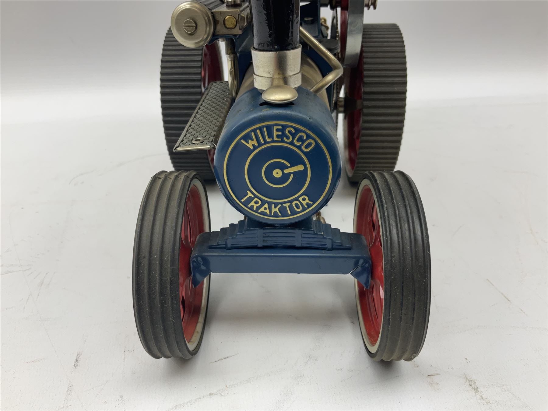 Wilesco steam roller traction engine, boxed
