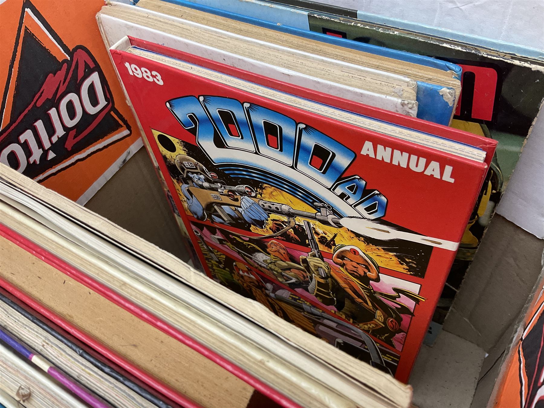 Ekco transistor portable radio, Kodak Brownie Cresta camera in case, Castle & Co Hull binoculars in case, 1970s and later annuals to include Beano, 1926 The Picture Show annual, silver-plate etc