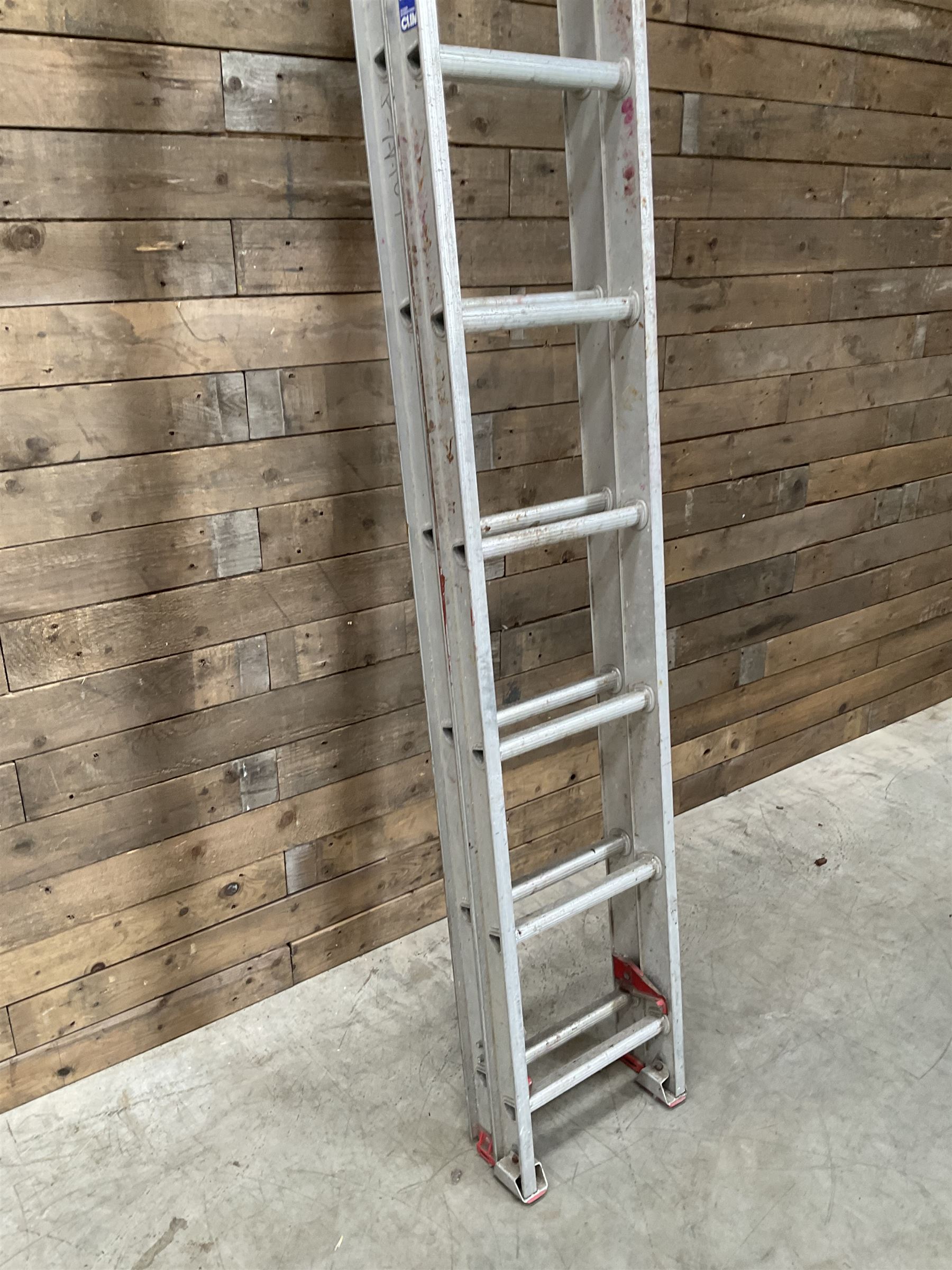 Clima aluminium extending ladders - 4.51m closed, extended 8.40m closed