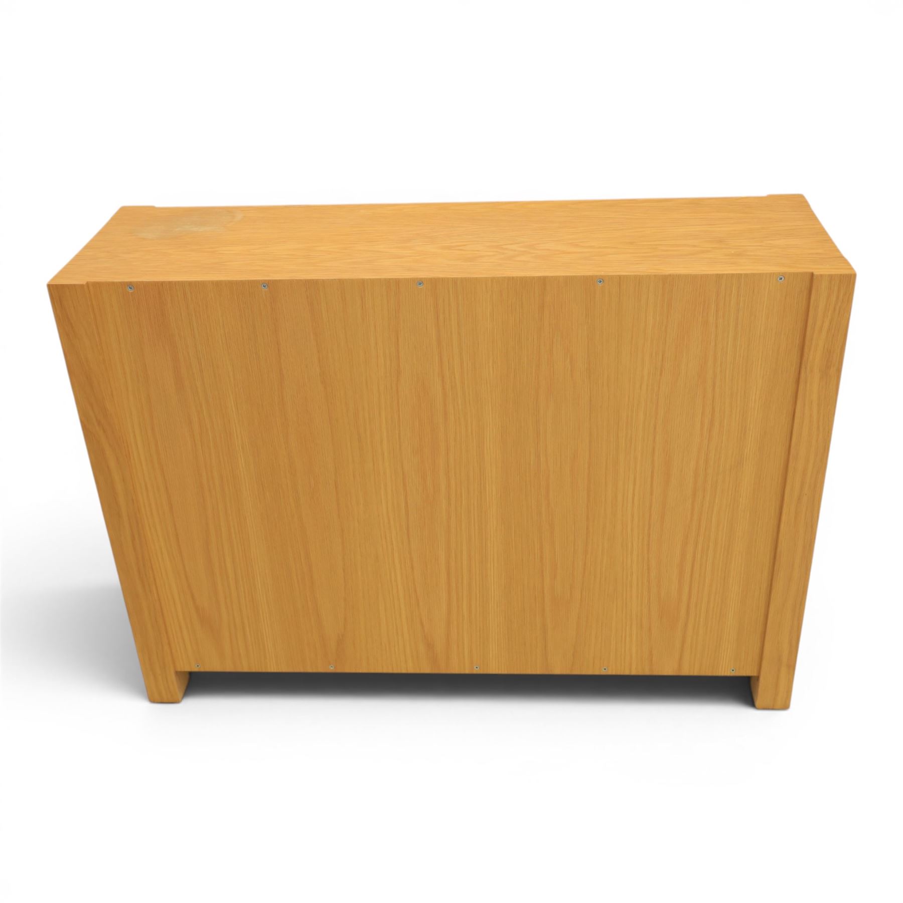 Contemporary Oak small bookcase, adjustable shelving