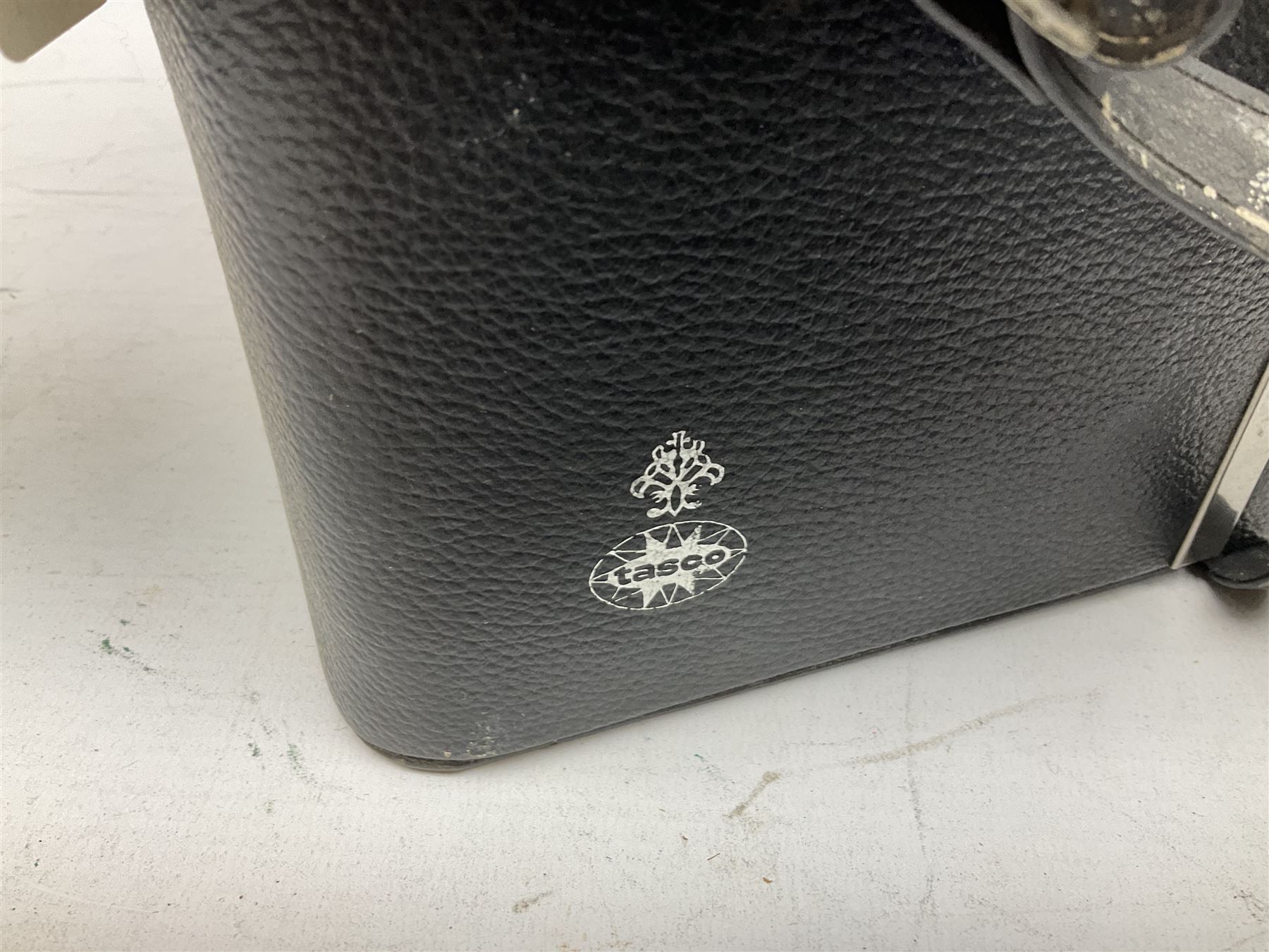 Eleven cased pairs of binoculars, to include Omiya 8x30, Tasco, Esde-Optik 8x40 Weitwinkel, Chinon 10x50 Field. Aico Rapide 8x30, Astralite zoom 6x- 14x32, etc