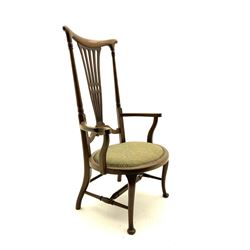 Edwardian mahogany high back chair, shaped cresting over pierced splat, upholstered oval seat, on cabriole supports 