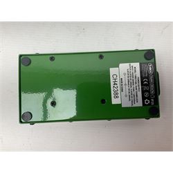 T-Rex Effect Fuel Tank Chameleon pedal power bank, with associated cables, boxed, 