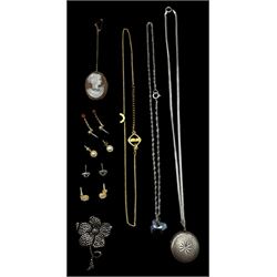 9ct gold cameo brooch, hallmarked, silver jewellery including brooch and earrings and a co...