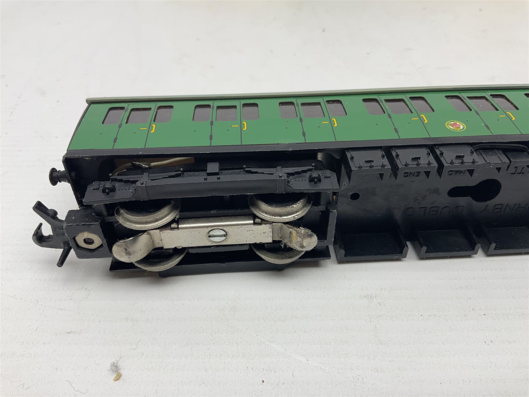 Hornby Dublo - 3-rail 3250/4150 BR (S) Electric Motor Coach with Driving Trailer 2-car EMU unit in BR green Nos.S.65326 and S.77511; Motor coach in original box with instructions and trailer unboxed (2)
