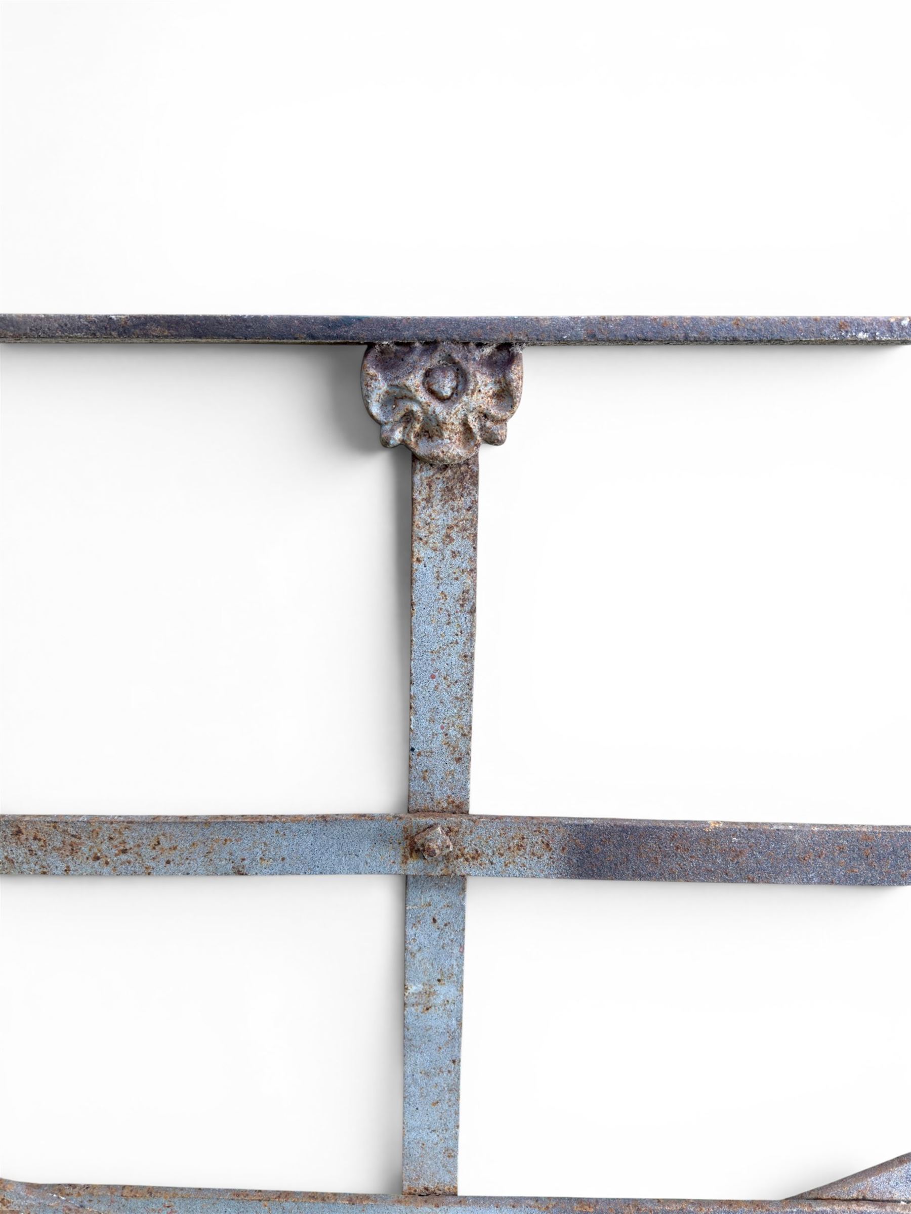 19th century Regency design painted wrought iron country estate gate, strapwork detail with five cast motifs, stamped W & J Rodenhurst, Drayton