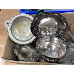 Quantity of glass to include art glass examples, drinking glasses sets etc together with silver plates and other metalware, ceramics etc