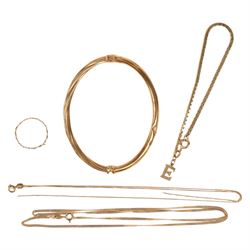 9ct jewellery including bangle, initial bracelet, chains and ring, all stamped or hallmarked 