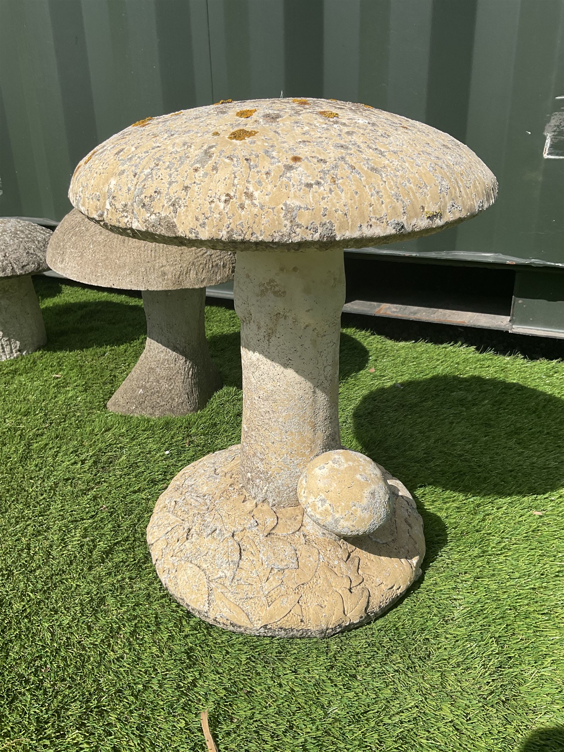 Set of five cast stone garden mushrooms - THIS LOT IS TO BE COLLECTED BY APPOINTMENT FROM DUGGLEBY STORAGE, GREAT HILL, EASTFIELD, SCARBOROUGH, YO11 3TX