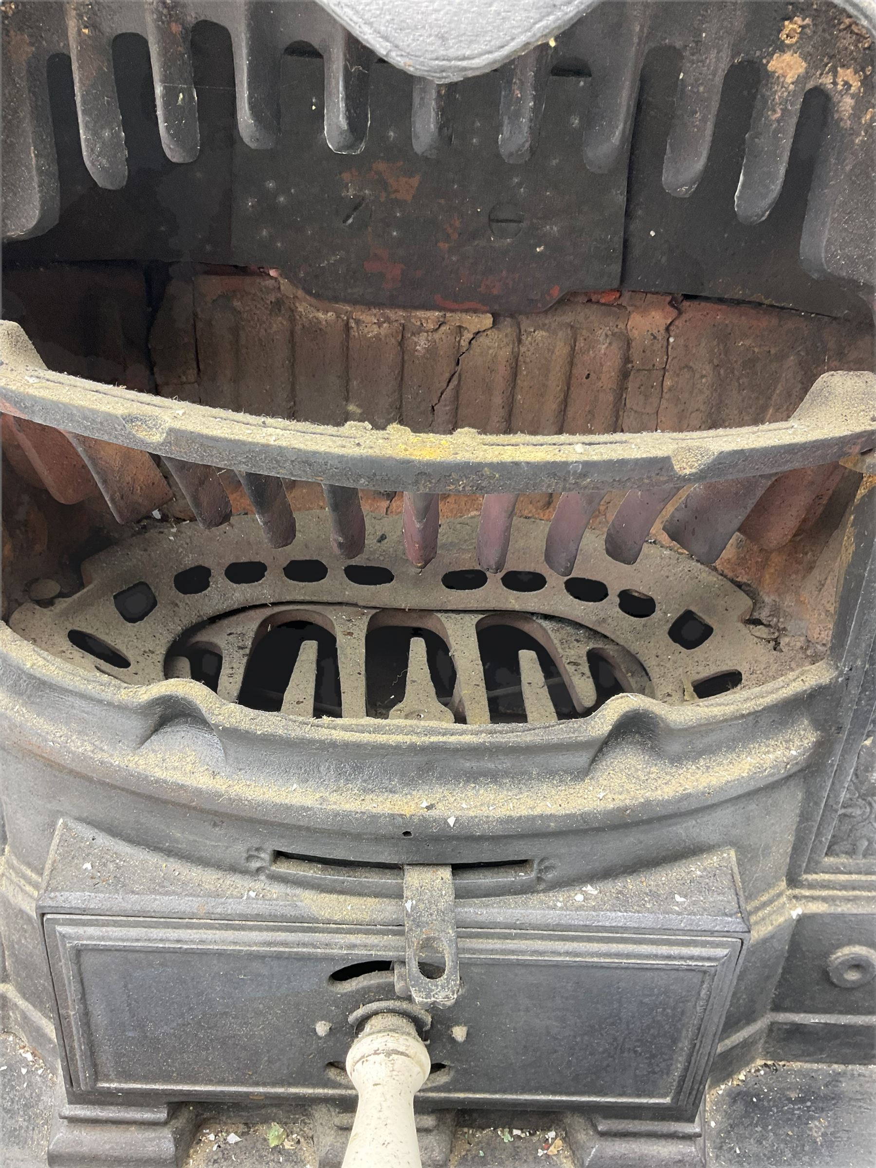 Early 20th century French La Salamandre cast iron stove