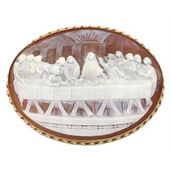 9ct gold cameo brooch depicting The Last Supper, Birmingham 1974