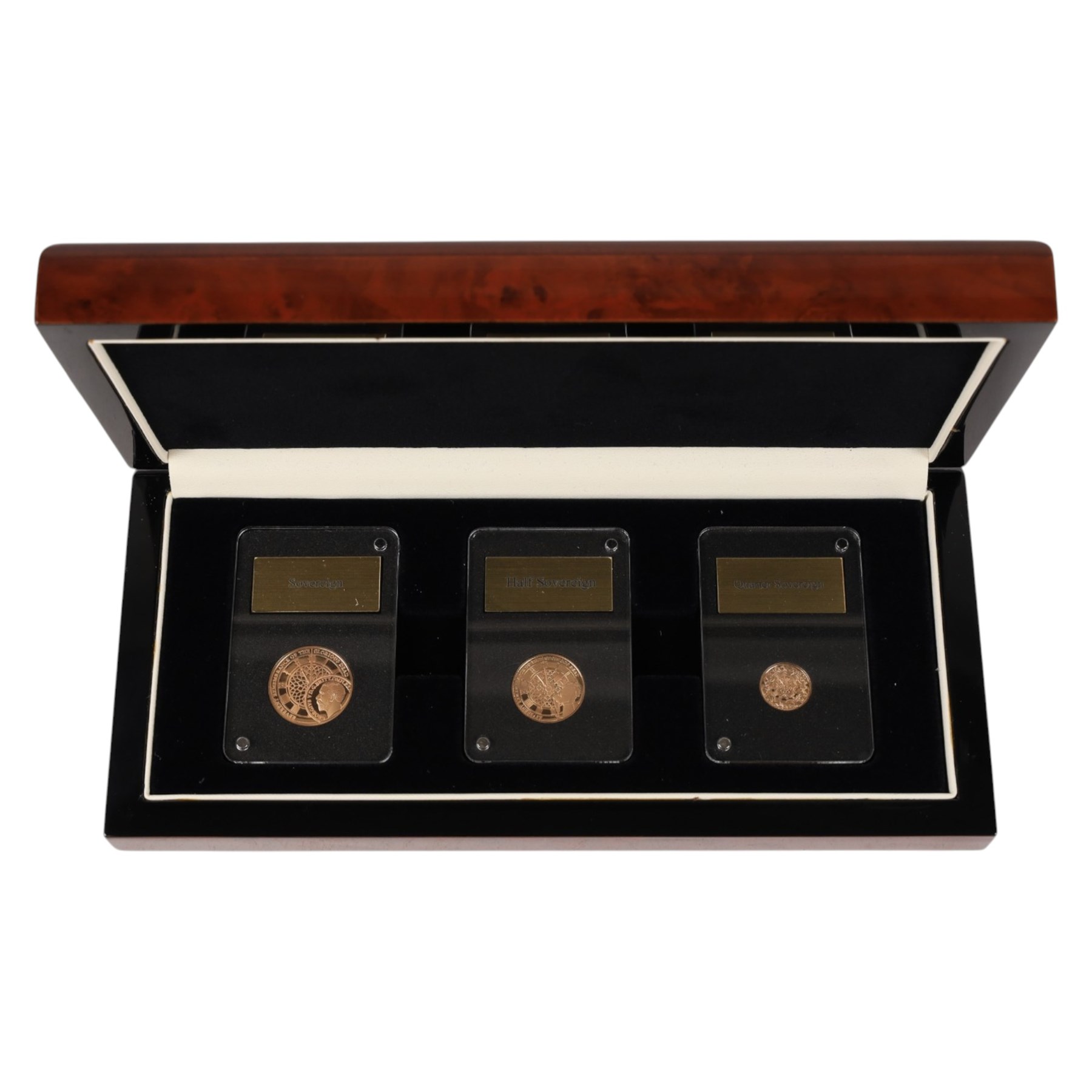 Queen Elizabeth II Gibraltar 2019 'Remembrance 100' gold proof three coin sovereign set, full to quarter sovereign, issued by The London Mint Office, cased with certificates