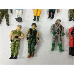 Group of twenty nine G.I.Joe 1980s mini figures, along with further unassociated miniature figures and accessories 