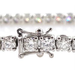 18ct white gold diamond line bracelet, 48 diamonds totalling to 7.25 carat, hallmarked