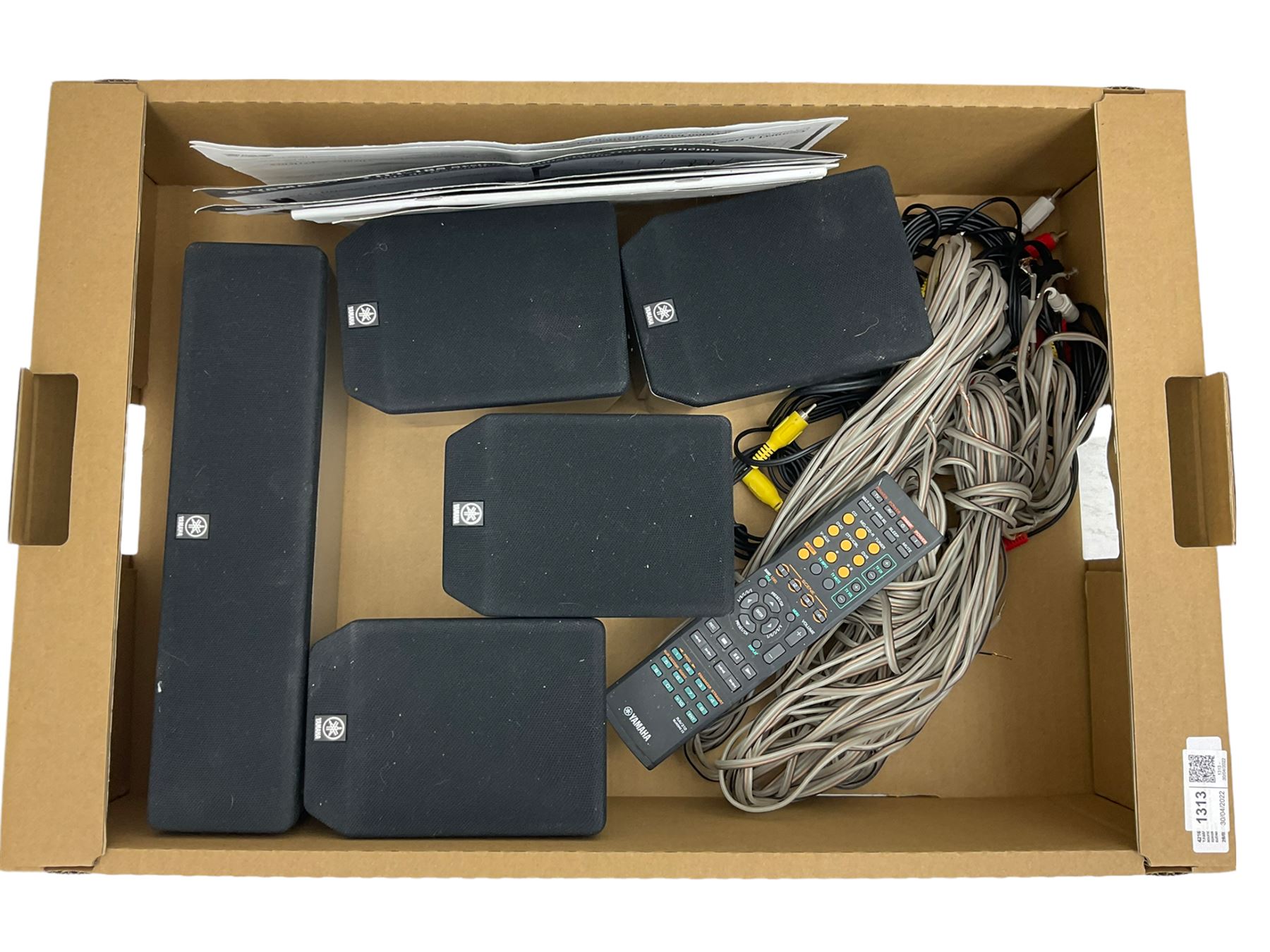 YAMAHA sound system - HTR-6030 natural sound receiver amplifier, four NX-E270 speakers, NX-C270 bar speaker, SW-P270 subwoofer 