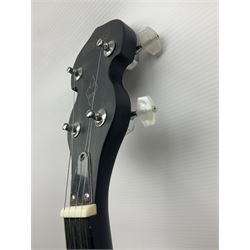 Stagg 5-string banjo L97.5cm; in soft carrying case