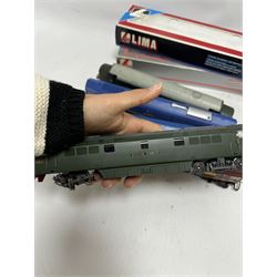 Eight Lima HO and '00' gauge locomotives, comprising three Class 59 Co-Co two National Power examples no. 59206 and 59201 and an EWS example no. 59201, Class 67 EWS Night Mail locomotive no. 67001, Class 40 Co-Co Empress of England locomotive no. D233, Western Class C-C Western Pioneer locomotive no. D1003, Class 47/57 Co-Co Freightliner Phoenix no. 57002 and Class 66 Co-Co Freightliner locomotive no. 66504, with two associated boxes