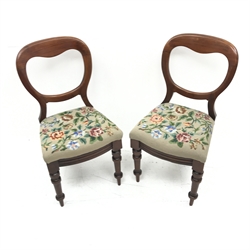 Pair Victorian mahogany balloon back chairs, upholstered seat, turned supports, W47cm 