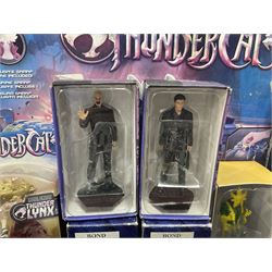 Miscellaneous toys to include Robert Harrop Fun Figurines of Captain Scarlet and Thunderbirds Braman the Robot; Thundercats Thundertank and Mumm-Ra; Stargate Mastadge Beast of Burden; various periodical issue metal figures for Star Wars, Buffy the Vampire Slayer, James Bond etc; all boxed (18)