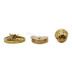  Gold 'Jersey' charm, acorn charm and heart, all hallmarked 9ct  