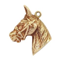 9ct gold horses head pendant/charm, hallmarked