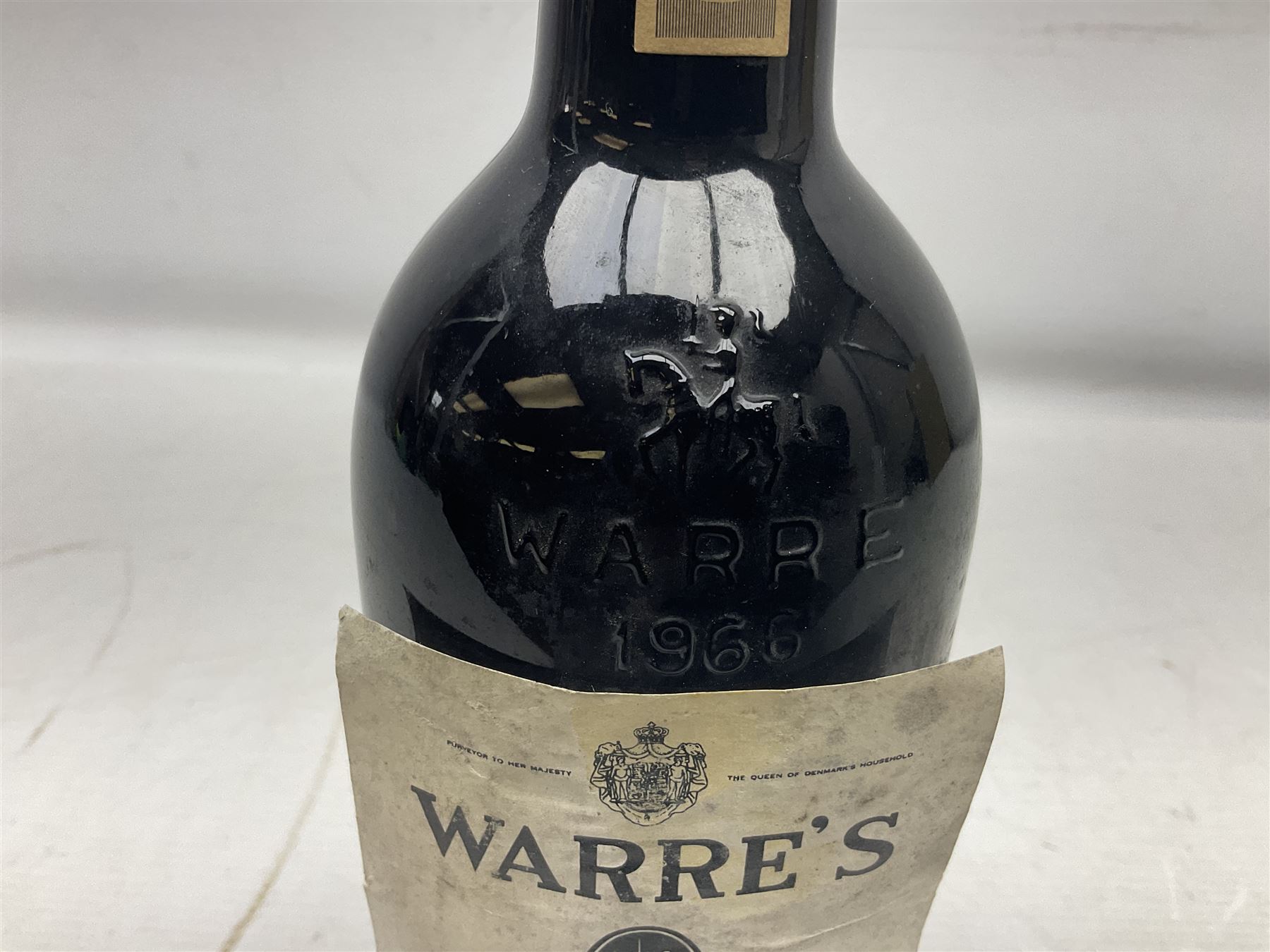 Warre's 1966, vintage port, unknown contents and proof 