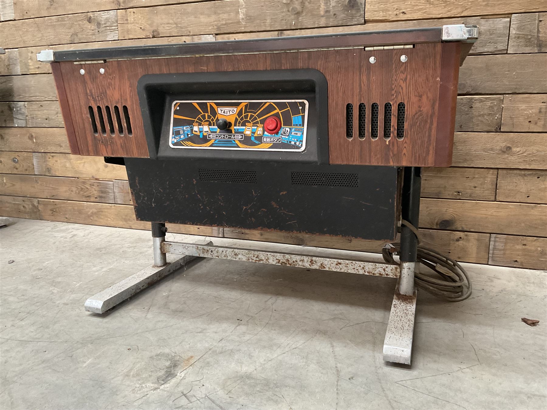 Taito Space Invaders arcade game table