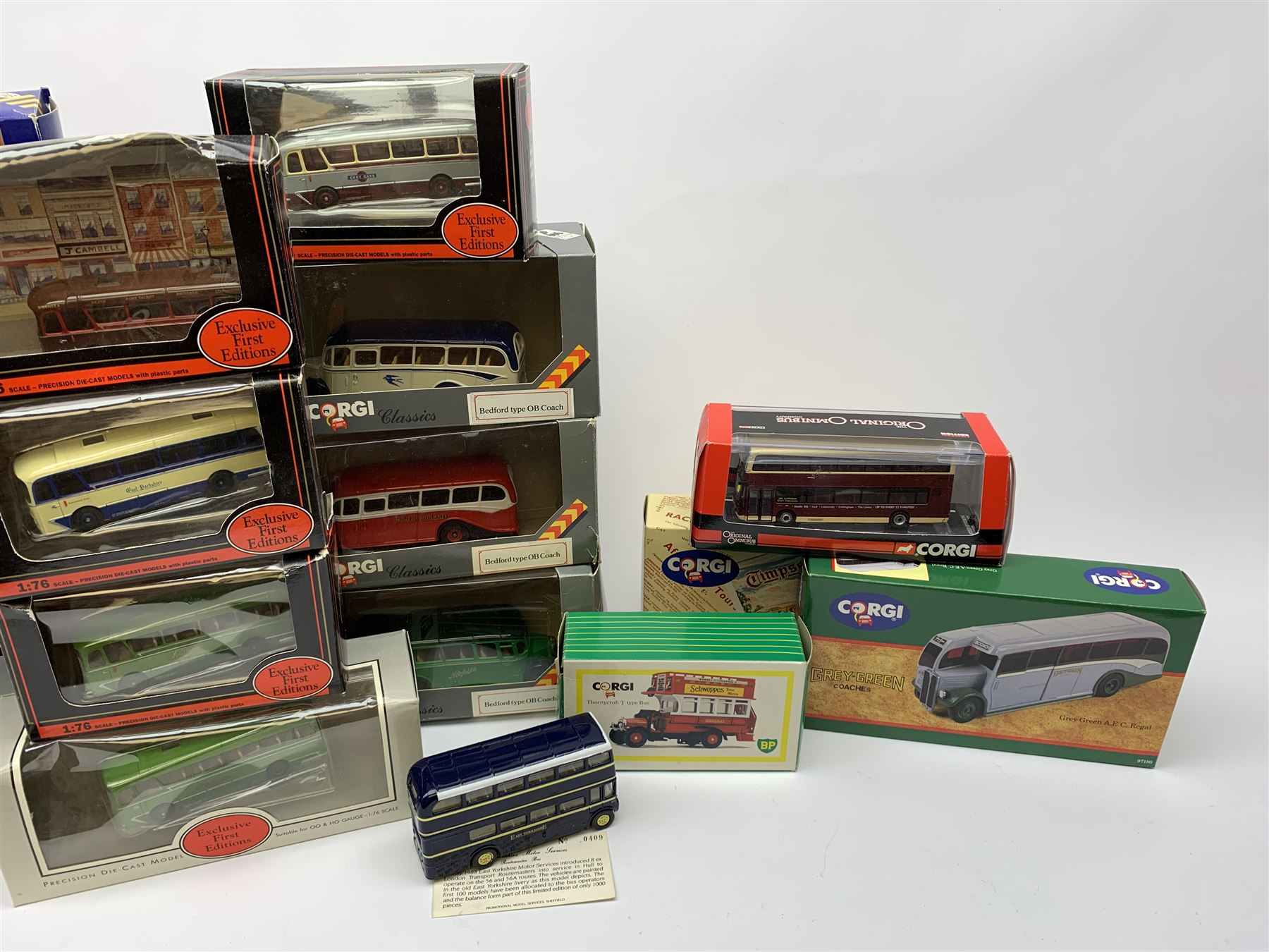 Seventeen die-cast models of buses including Corgi Classics and Original Omnibus series, Exclusive First Editions (EFE) etc; all but one boxed (17)