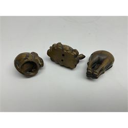 Three netsuke, modelled as a turtle, rat and deer