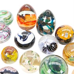 Collection of paperweights | Glass | 157773
